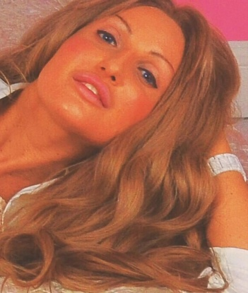 Живу в Москве и готова встретиться с тобой, чтобы исполнить все твои сокровенные фантазии. У меня широкий спектр услуг, от классического секса до ролевых игр и эротического массажа. 🔥 Мои фото полностью соответствуют действительности, а мои клиенты остаются довольными и всегда хотят вернуться ко мне снова. 💋 Если ты готов погрузиться в мир наслаждения и отдаться волшебству, то я жду твоего звонка. Let's have some fun 🌟 411, 32 года