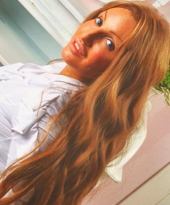 Живу в Москве и готова встретиться с тобой, чтобы исполнить все твои сокровенные фантазии. У меня широкий спектр услуг, от классического секса до ролевых игр и эротического массажа. 🔥 Мои фото полностью соответствуют действительности, а мои клиенты остаются довольными и всегда хотят вернуться ко мне снова. 💋 Если ты готов погрузиться в мир наслаждения и отдаться волшебству, то я жду твоего звонка. Let's have some fun 🌟 411, 32 года